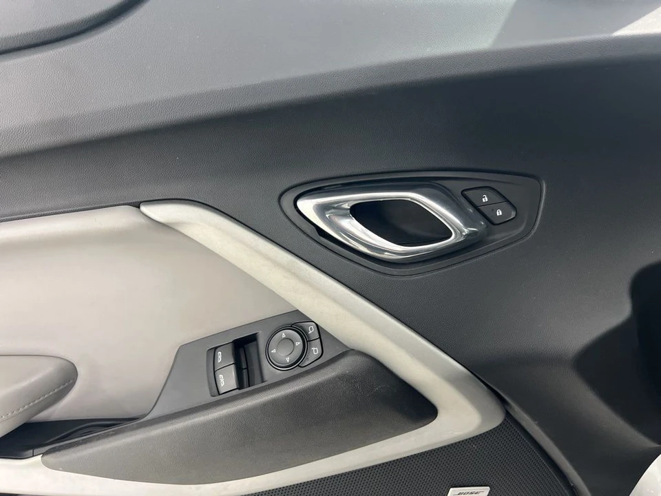 2018 Chevrolet Camaro 6th Gen - Image 19 of 21
