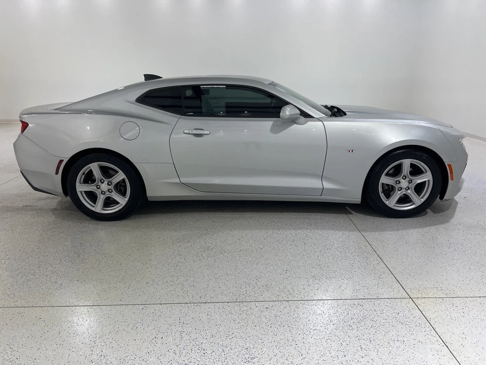 2018 Chevrolet Camaro 6th Gen - Image 6 of 12