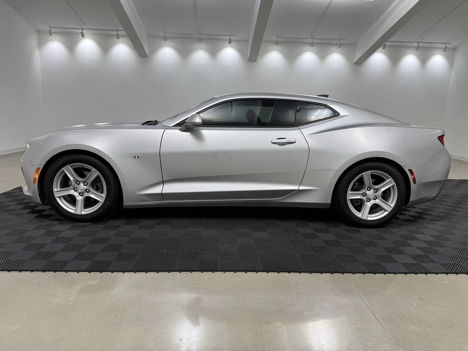 2018 Chevrolet Camaro 6th Gen - Image 4 of 12