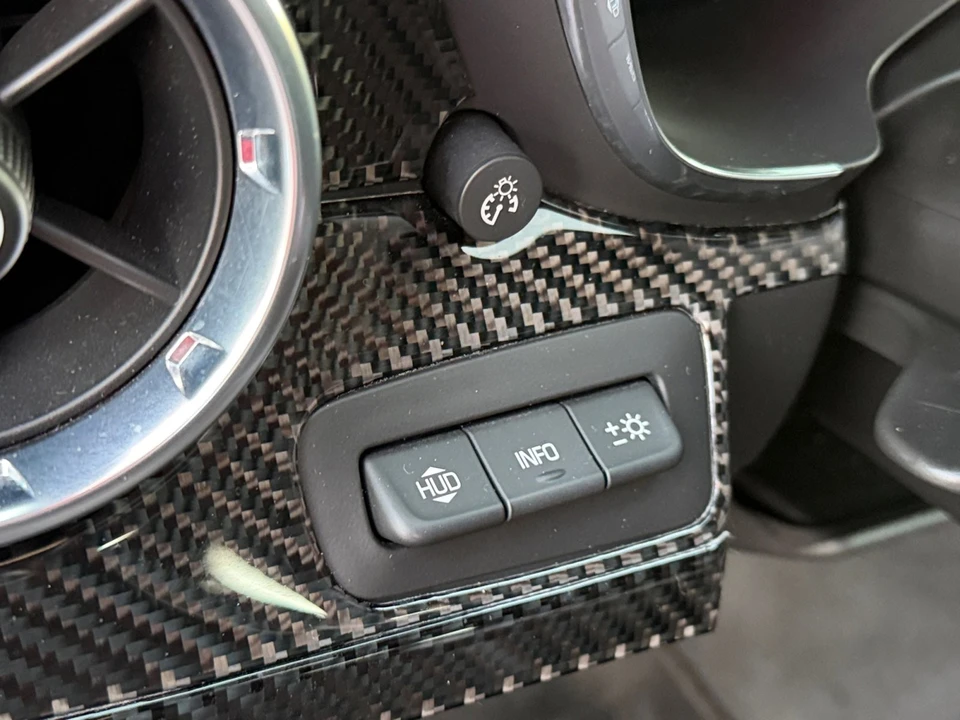 2018 Chevrolet Camaro SS 6th Gen - Image 15 of 19