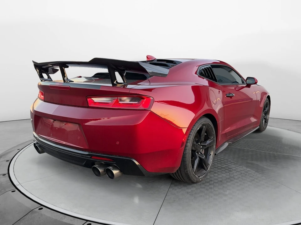 2018 Chevrolet Camaro SS 6th Gen - Image 5 of 19