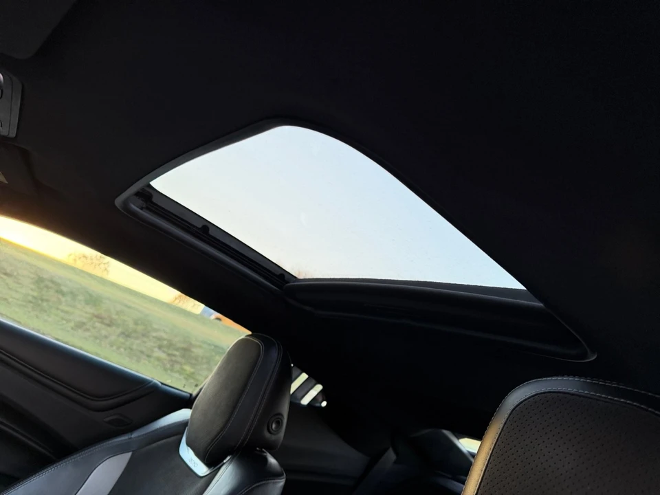 2018 Chevrolet Camaro SS 6th Gen - Image 16 of 19
