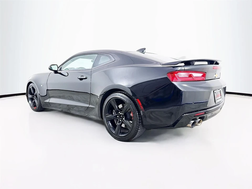 2018 Chevrolet Camaro SS 6th Gen - Image 5 of 21