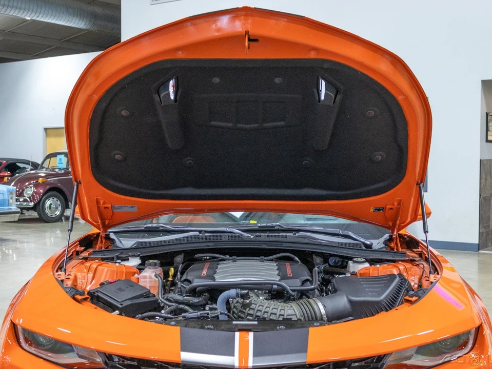 2018 Chevrolet Camaro SS 6th Gen - Image 11 of 21