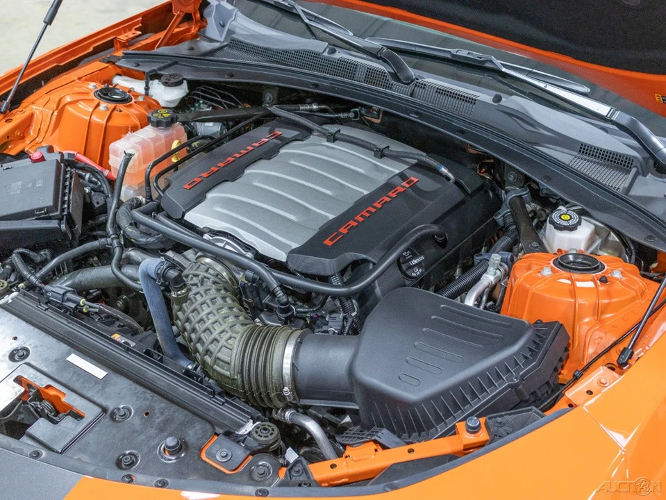 2018 Chevrolet Camaro SS 6th Gen - Image 15 of 21