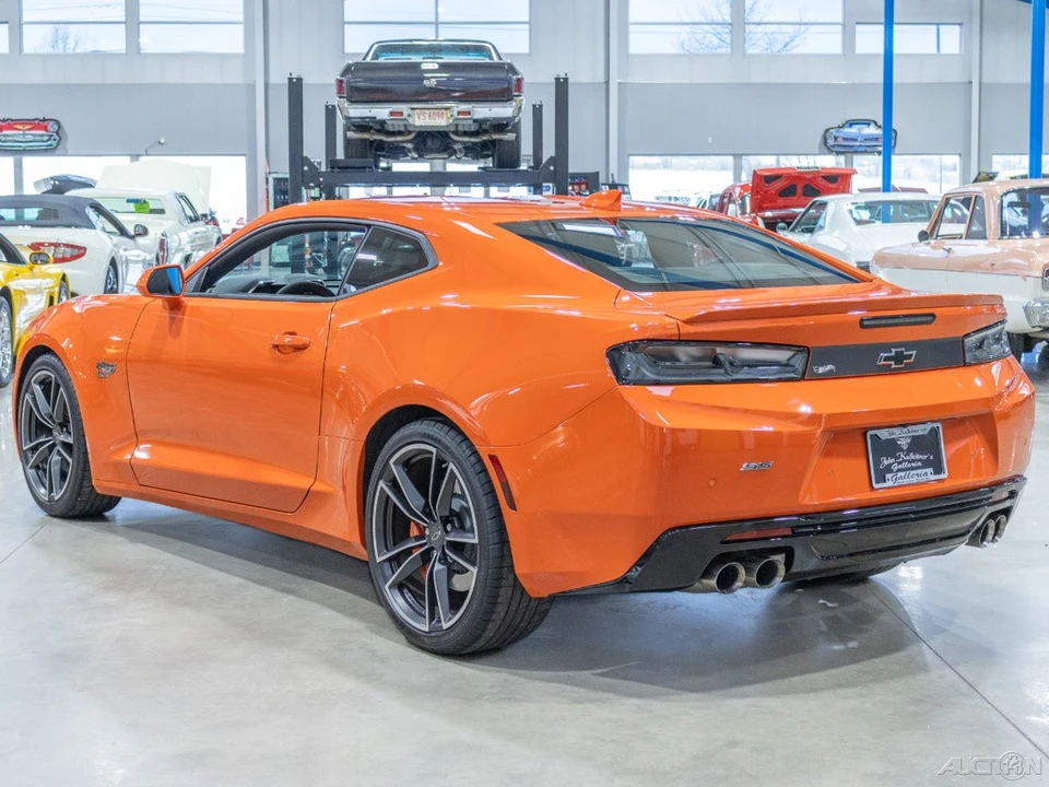 2018 Chevrolet Camaro SS 6th Gen - Image 5 of 21