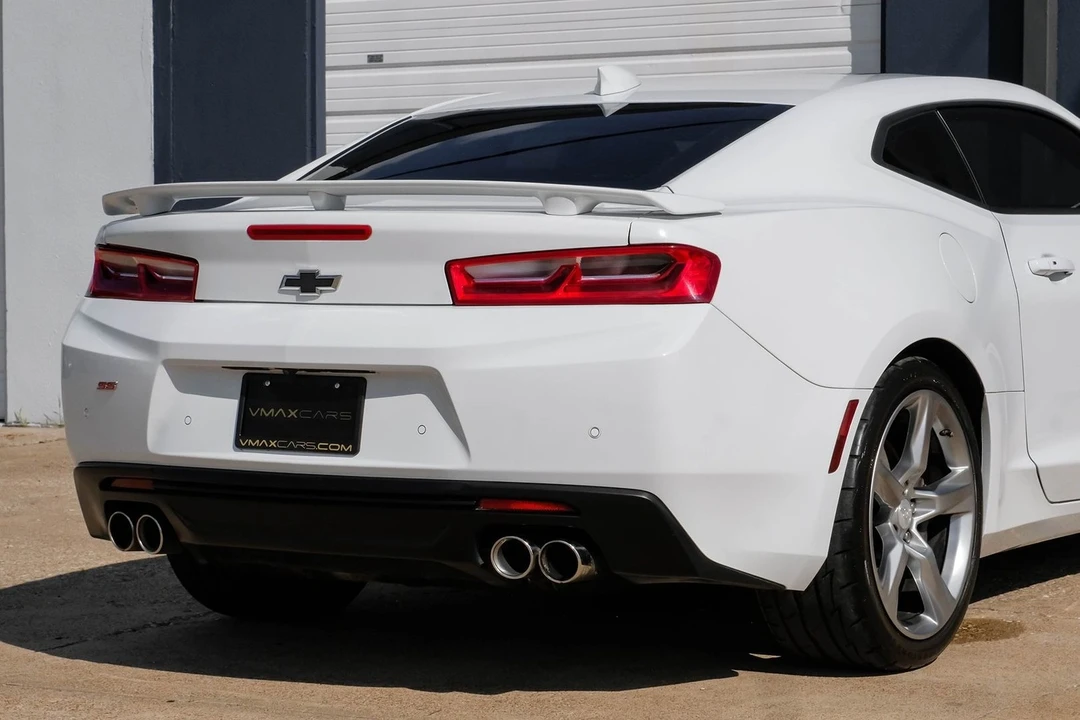 2018 Chevrolet Camaro SS 6th Gen - Image 11 of 21