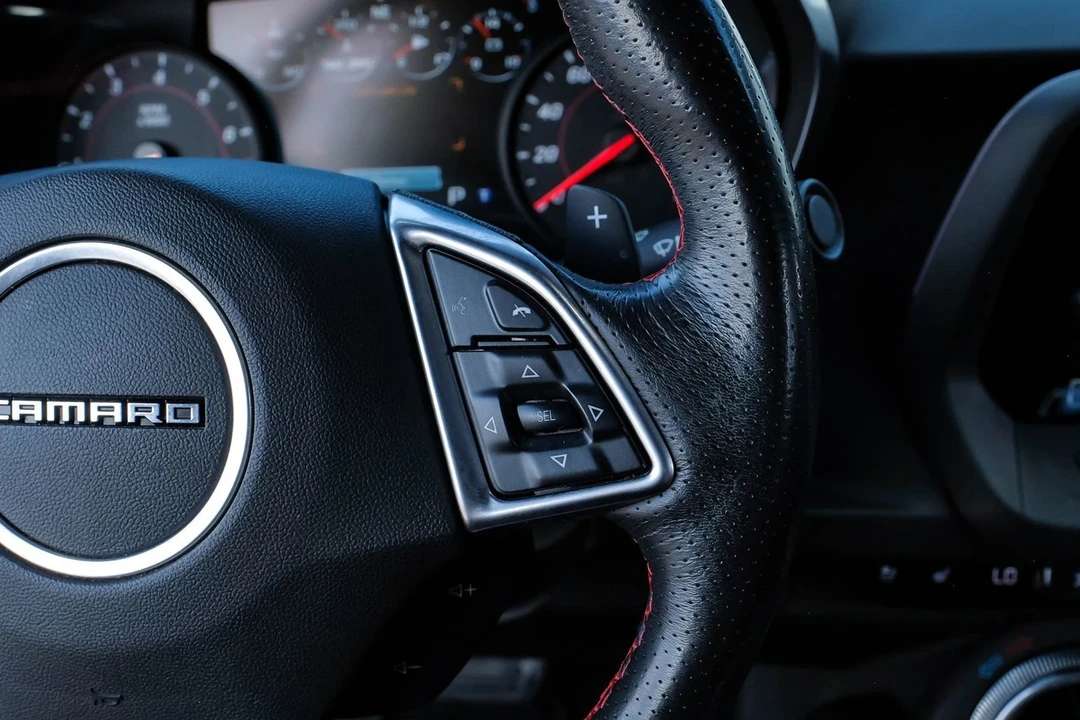 2018 Chevrolet Camaro SS 6th Gen - Image 19 of 21