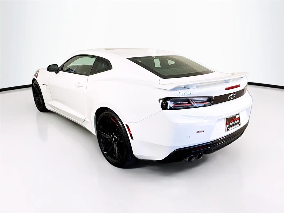 2018 Chevrolet Camaro SS 6th Gen - Image 10 of 17