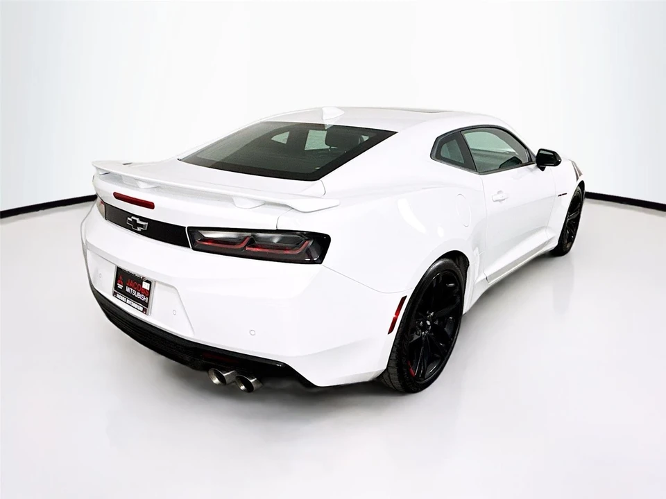 2018 Chevrolet Camaro SS 6th Gen - Image 15 of 17