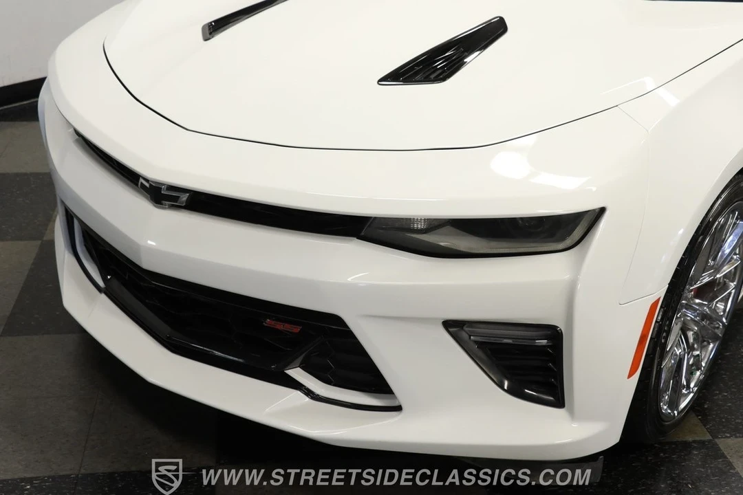 2018 Chevrolet Camaro SS 6th Gen - Image 19 of 21