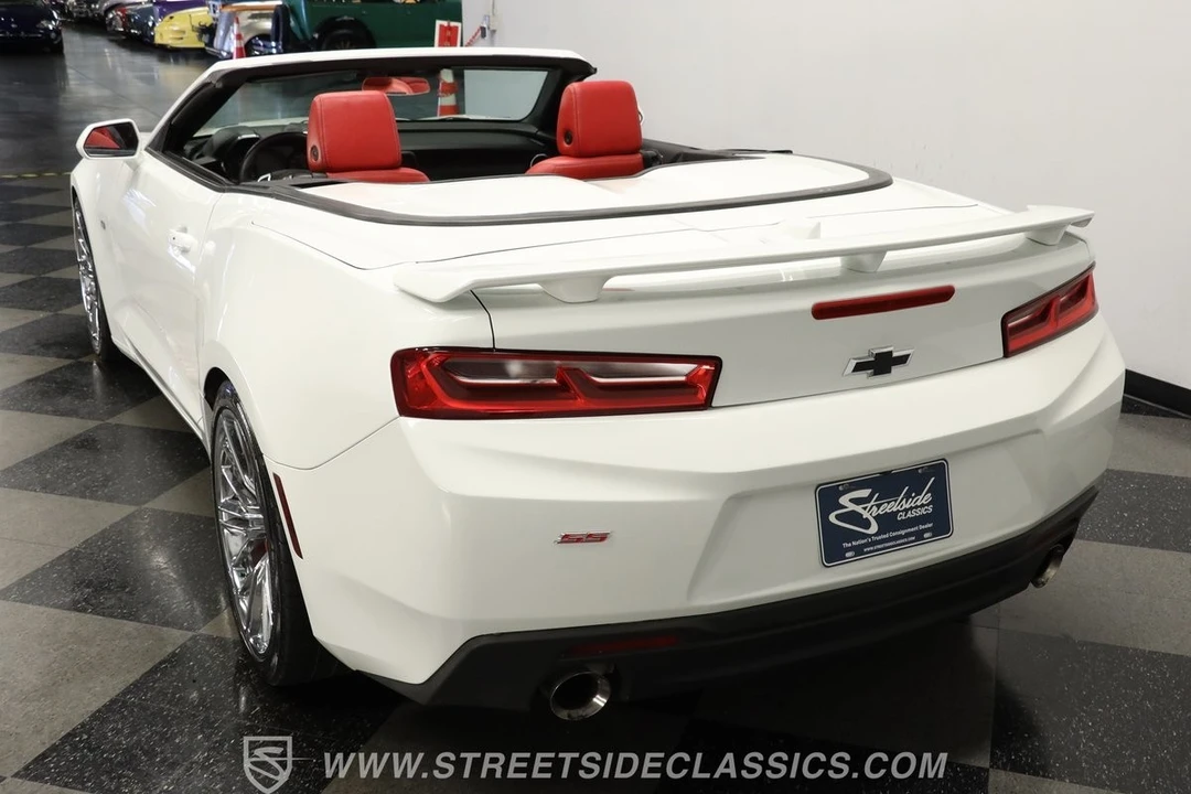 2018 Chevrolet Camaro SS 6th Gen - Image 8 of 21