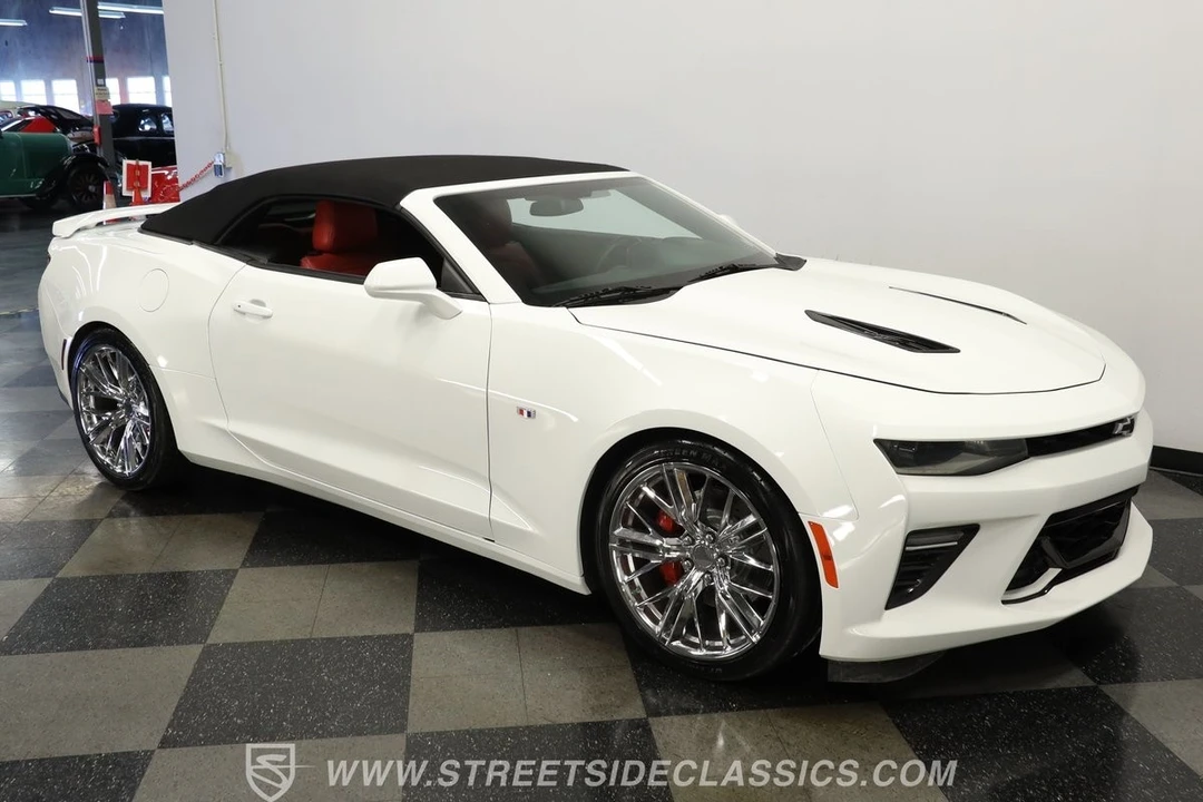 2018 Chevrolet Camaro SS 6th Gen - Image 14 of 21