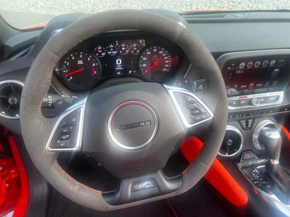 2018 Chevrolet Camaro SS 6th Gen - Image 27 of 31