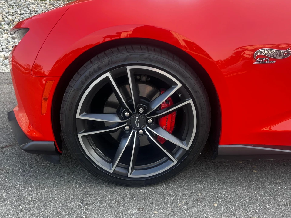 2018 Chevrolet Camaro SS 6th Gen - Image 16 of 31