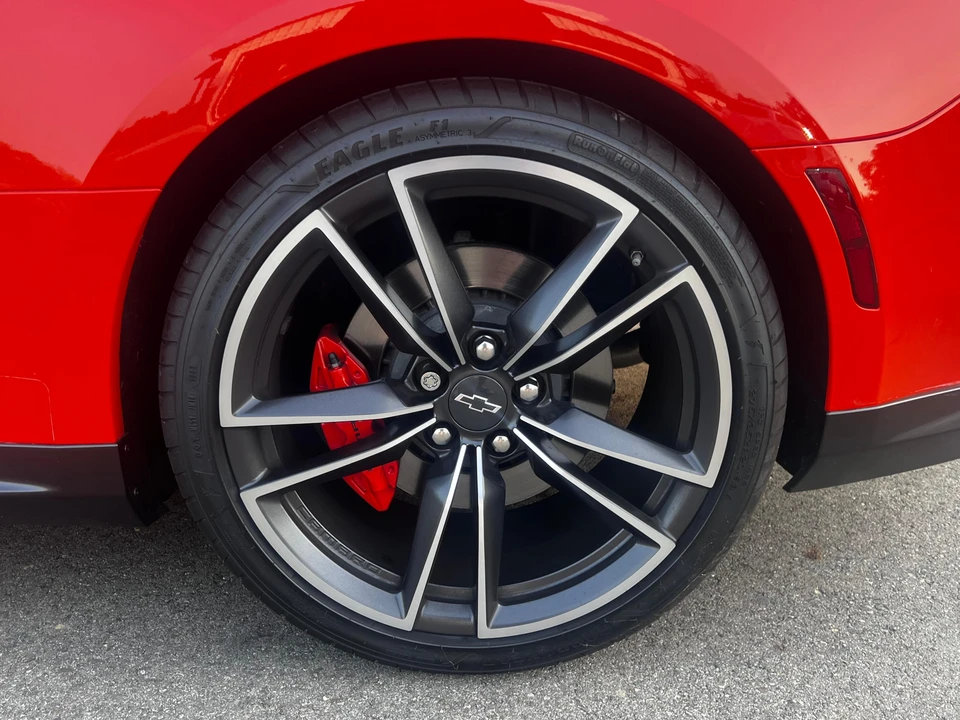 2018 Chevrolet Camaro SS 6th Gen - Image 18 of 31
