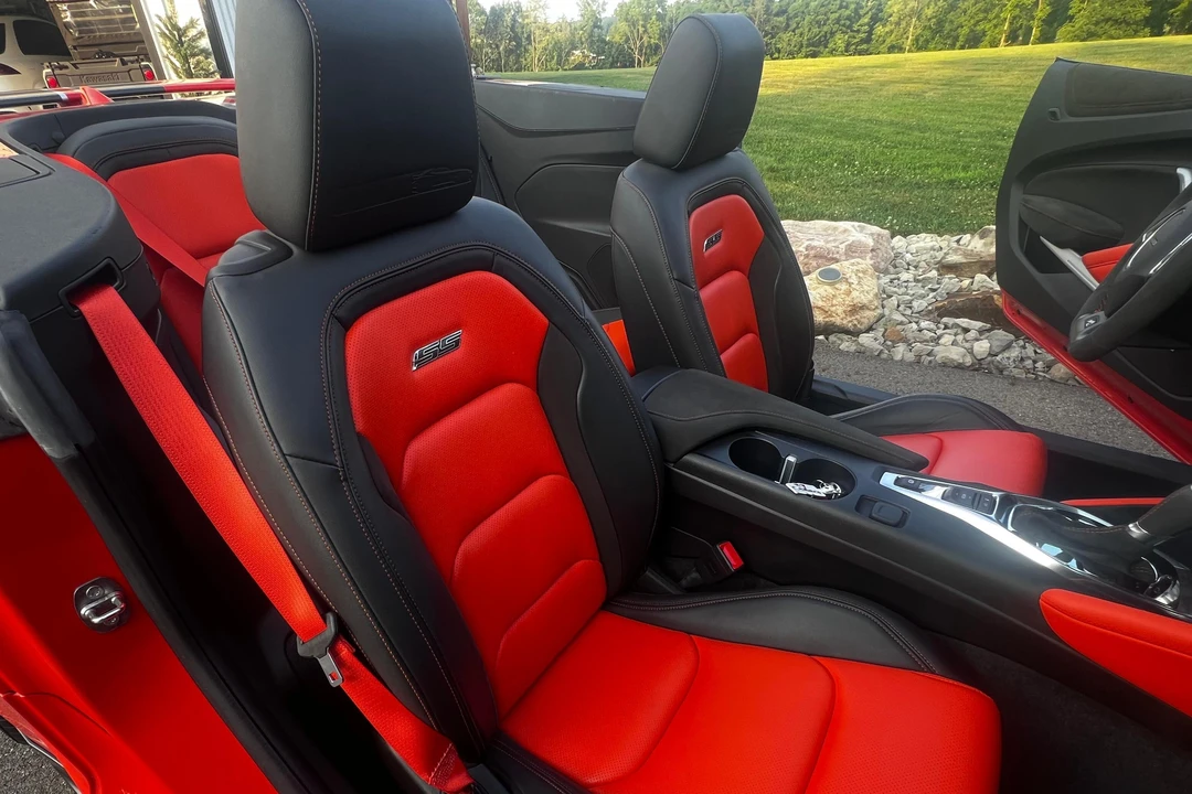2018 Chevrolet Camaro SS 6th Gen - Image 21 of 31