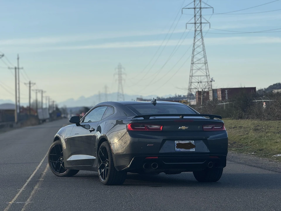 2018 Chevrolet Camaro SS 6th Gen - Image 16 of 31
