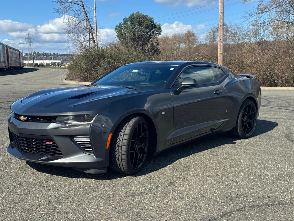2018 Chevrolet Camaro SS 6th Gen - Image 11 of 31