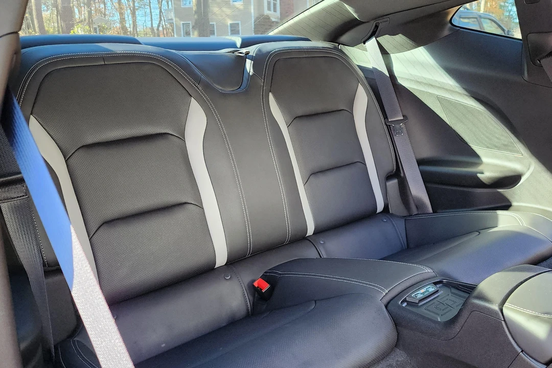 2018 Chevrolet Camaro SS 6th Gen - Image 30 of 31