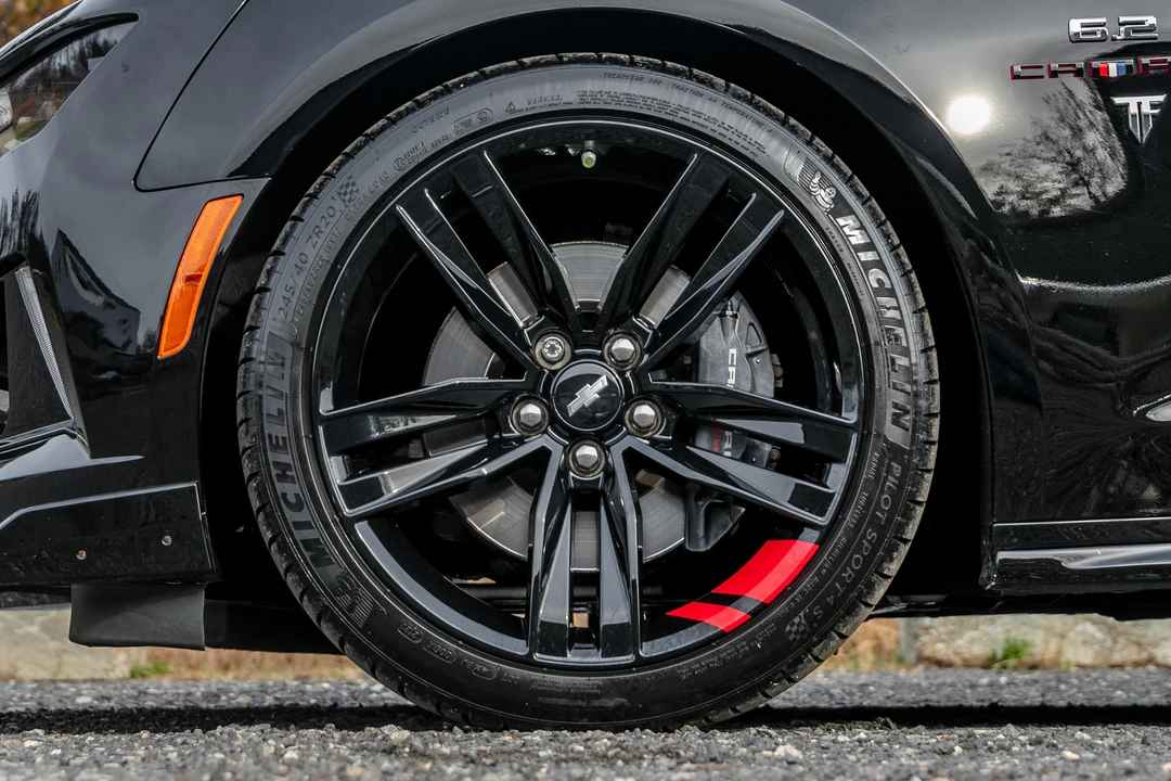 2018 Chevrolet Camaro SS 6th Gen - Image 23 of 31