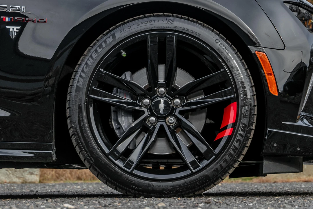 2018 Chevrolet Camaro SS 6th Gen - Image 26 of 31