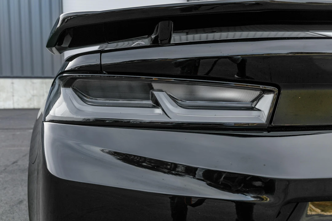 2018 Chevrolet Camaro SS 6th Gen - Image 15 of 31