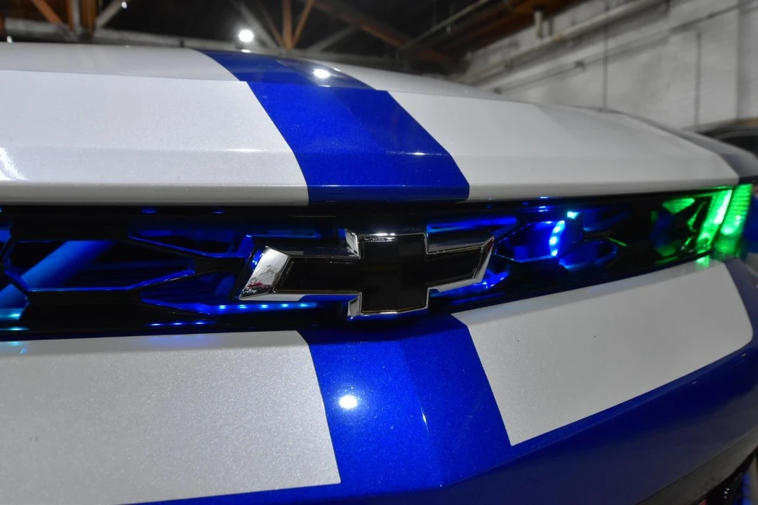 2018 Chevrolet Camaro SS 6th Gen - Image 9 of 12
