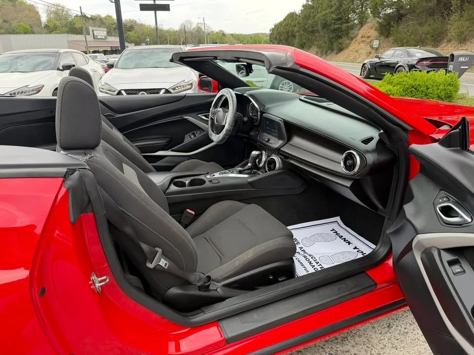 2018 Chevrolet Camaro 6th Gen - Image 8 of 16