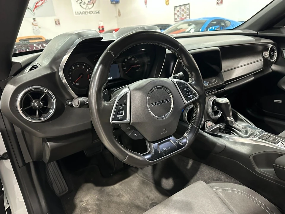 2018 Chevrolet Camaro 6th Gen - Image 10 of 11