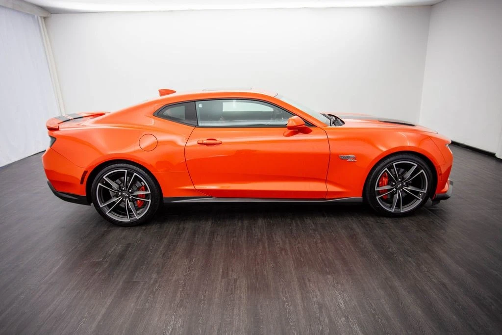 2018 Chevrolet Camaro SS 6th Gen - Image 6 of 12
