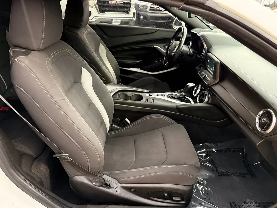 2018 Chevrolet Camaro 6th Gen - Image 17 of 20