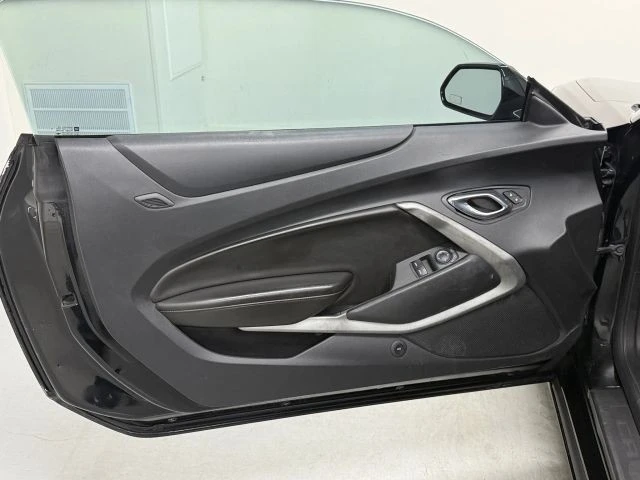 2018 Chevrolet Camaro 6th Gen - Image 15 of 31