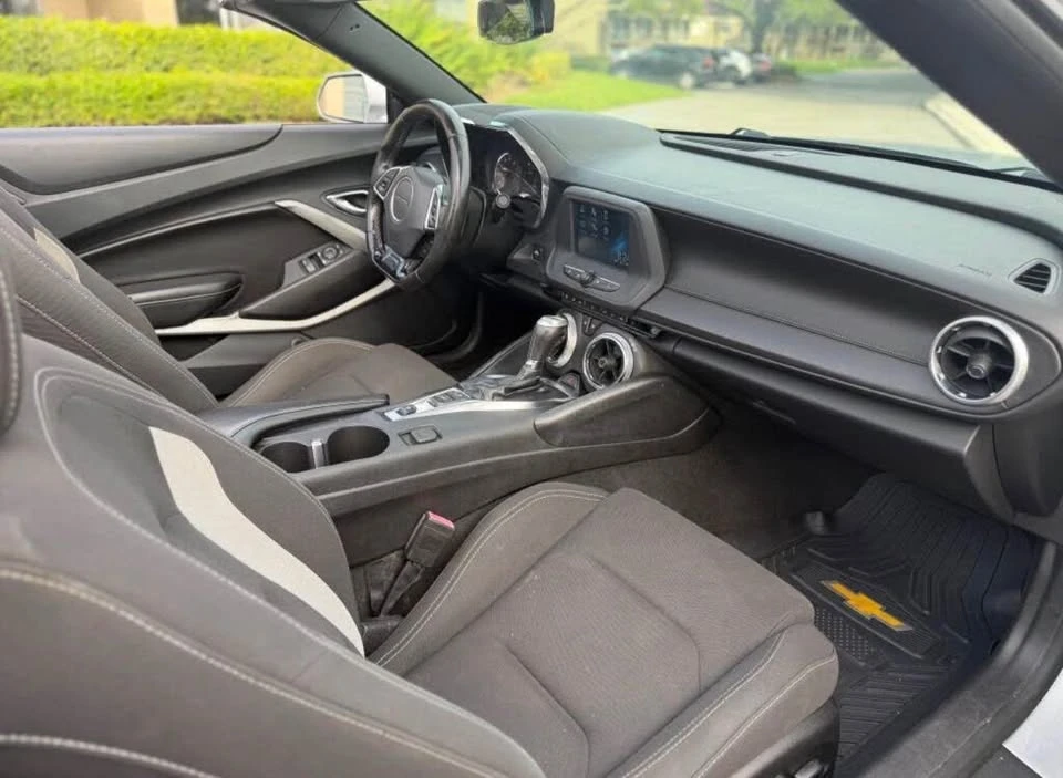 2018 Chevrolet Camaro 6th Gen - Image 10 of 12