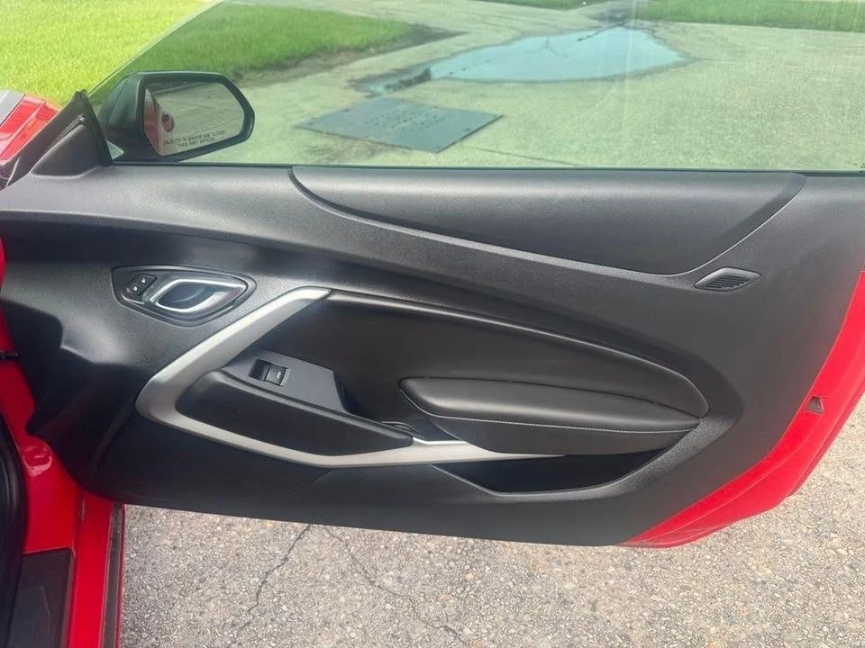 2018 Chevrolet Camaro 6th Gen - Image 11 of 17