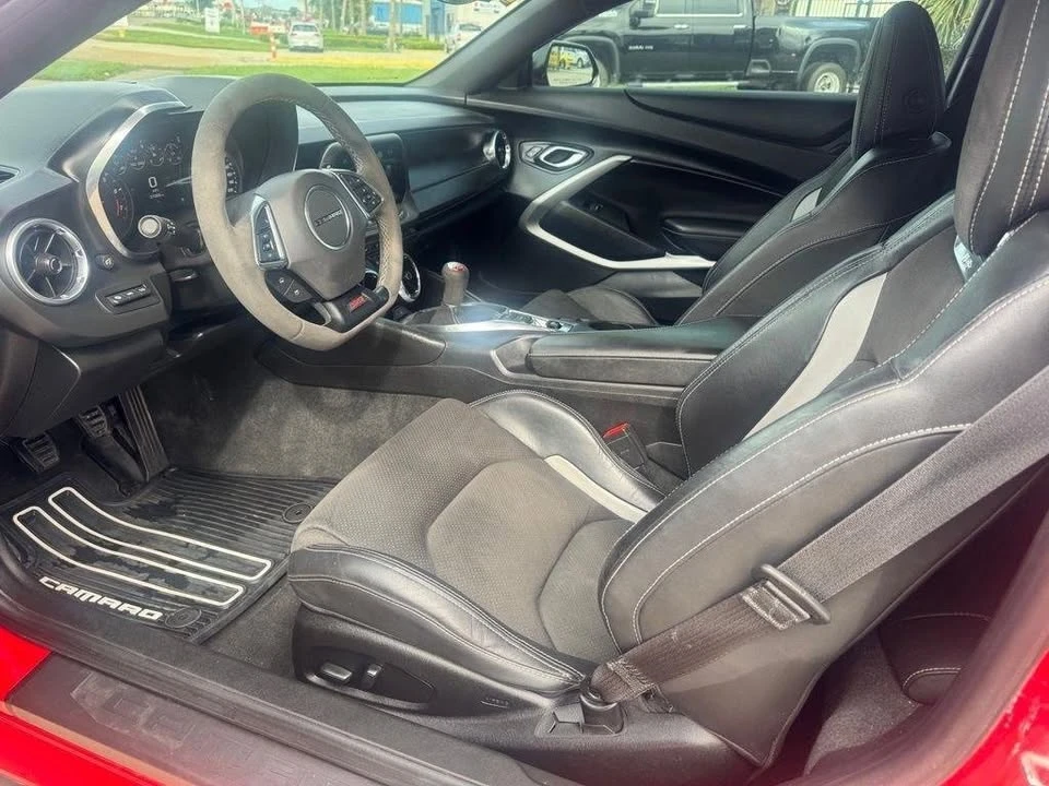 2018 Chevrolet Camaro 6th Gen - Image 8 of 17