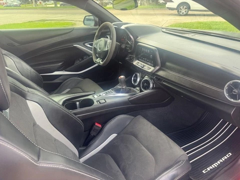2018 Chevrolet Camaro 6th Gen - Image 10 of 17