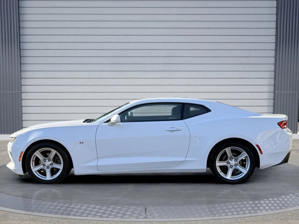 2018 Chevrolet Camaro 6th Gen - Image 2 of 10