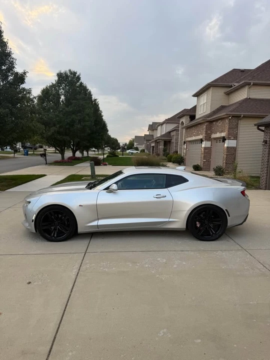 2018 Chevrolet Camaro 6th Gen - Image 2 of 17