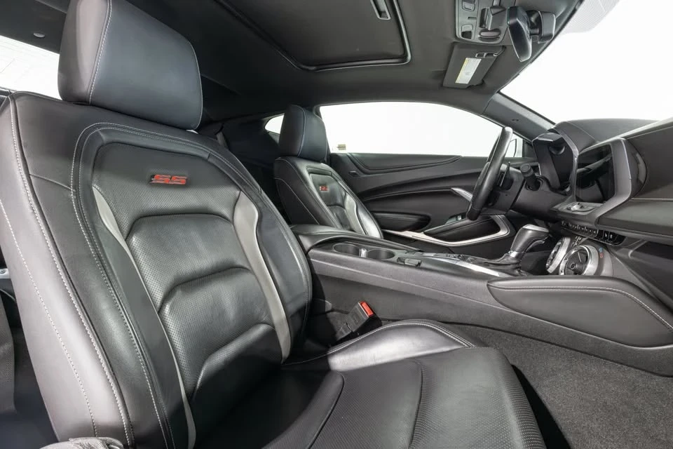 2018 Chevrolet Camaro SS 6th Gen - Image 11 of 13