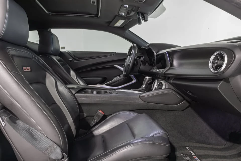 2018 Chevrolet Camaro SS 6th Gen - Image 10 of 13