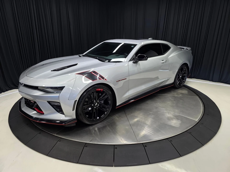 2018 Chevrolet Camaro SS 6th Gen - Image 9 of 31