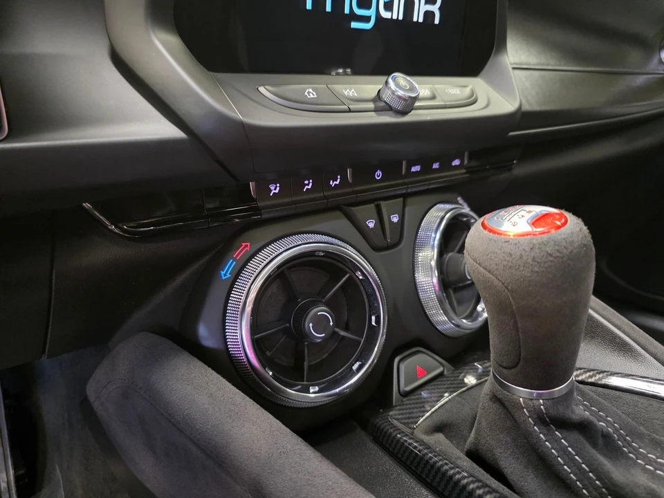 2018 Chevrolet Camaro SS 6th Gen - Image 24 of 31
