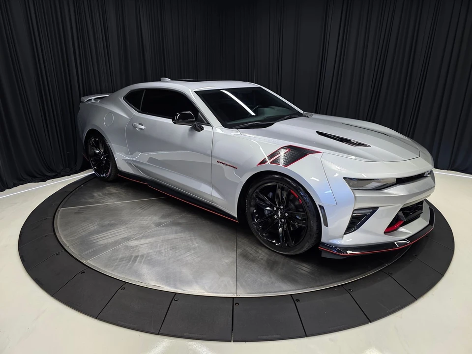 2018 Chevrolet Camaro SS 6th Gen - Image 15 of 31
