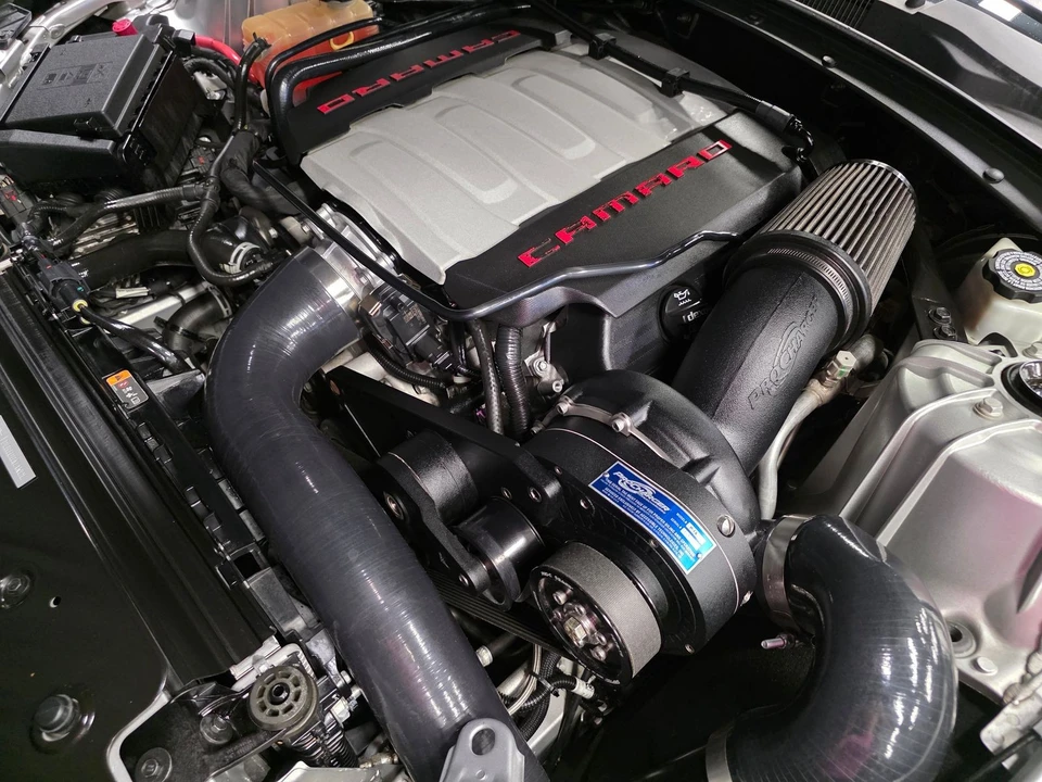 2018 Chevrolet Camaro SS 6th Gen - Image 2 of 31