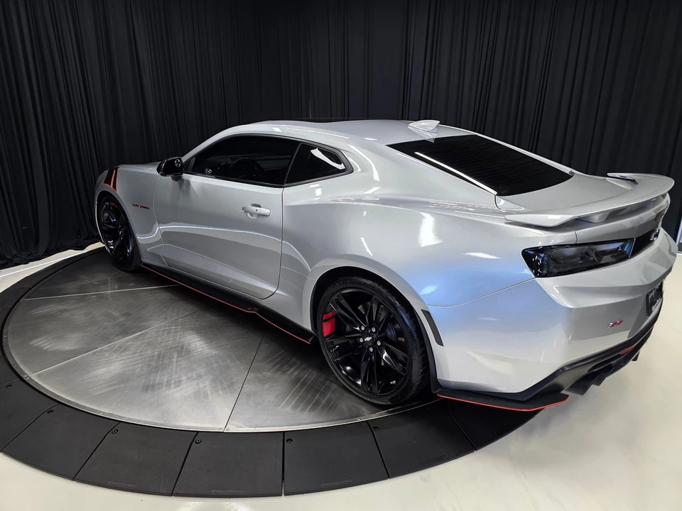 2018 Chevrolet Camaro SS 6th Gen - Image 11 of 31