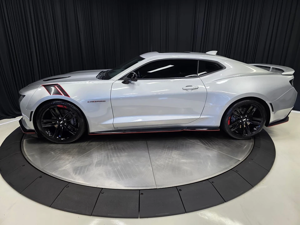 2018 Chevrolet Camaro SS 6th Gen - Image 10 of 31