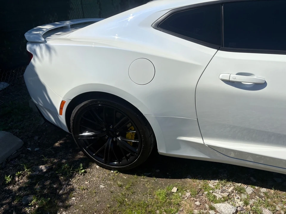 2018 Chevrolet Camaro SS 6th Gen - Image 13 of 21