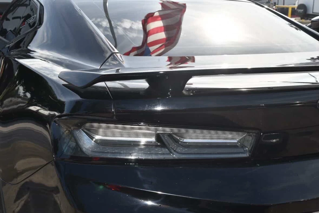2018 Chevrolet Camaro SS 6th Gen - Image 10 of 13