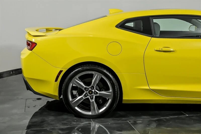 2018 Chevrolet Camaro SS 6th Gen - Image 10 of 30